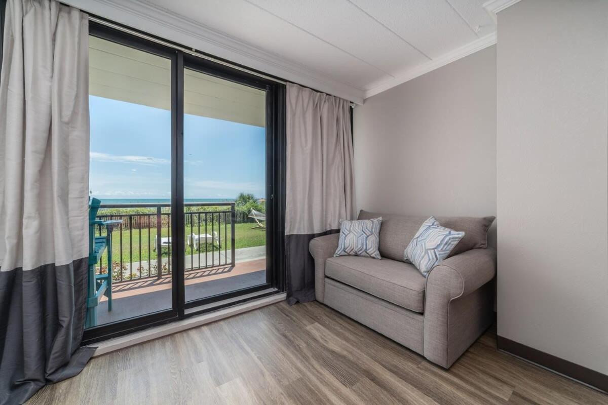 Ground Floor Ocean Front Studio - Caravelle Resort 124 Myrtle Beach Dış mekan fotoğraf